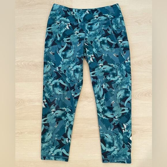 Patagonia Centered Leggings Tasmanian Teal Size Medium LIKE NEW - Picture 1 of 6